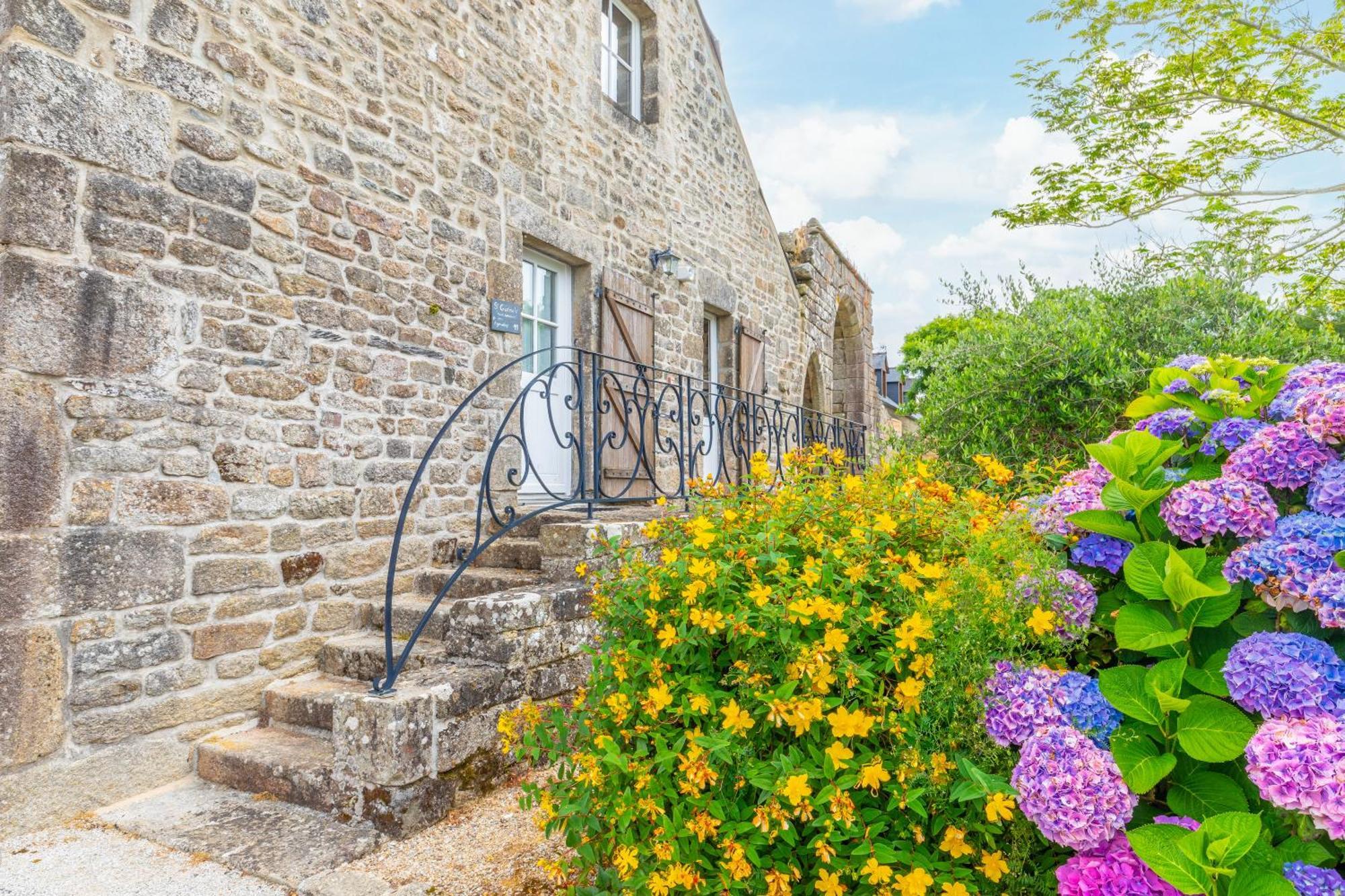 Hotel Manoir De Moellien, The Originals Relais Plonévez-Porzay Exteriér fotografie