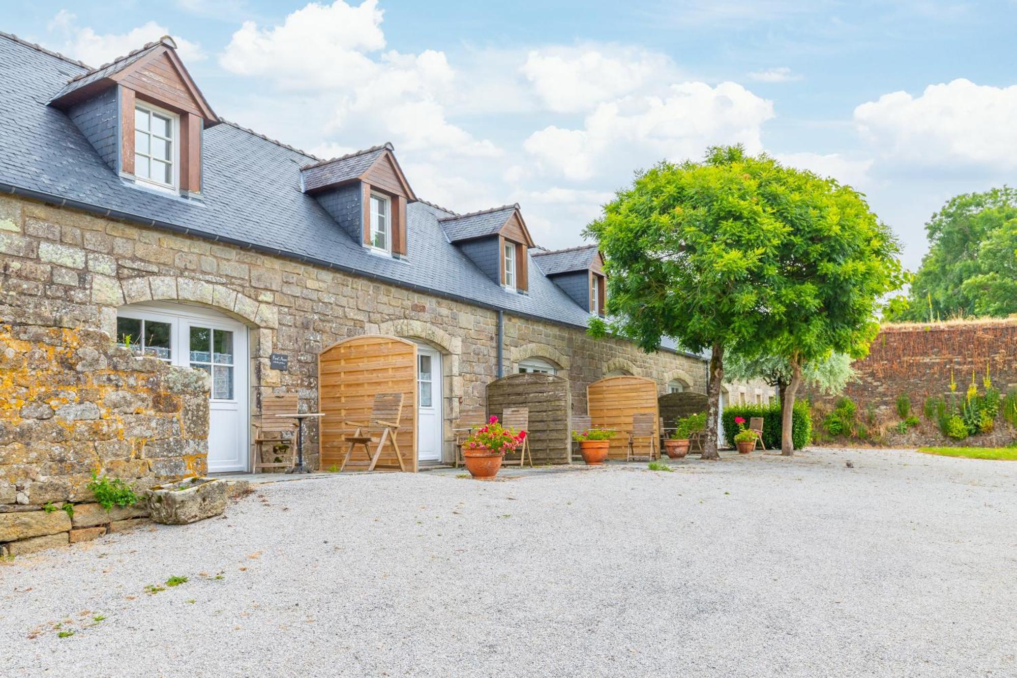Hotel Manoir De Moellien, The Originals Relais Plonévez-Porzay Exteriér fotografie